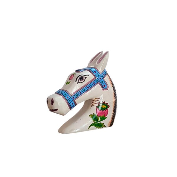 Elegant Hand-Painted Horse Head Sculpture - Image 2